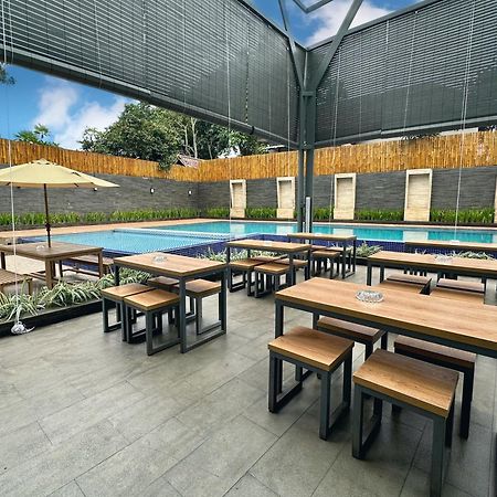 Yasmin Hotel Karawaci Tangerang Exterior foto