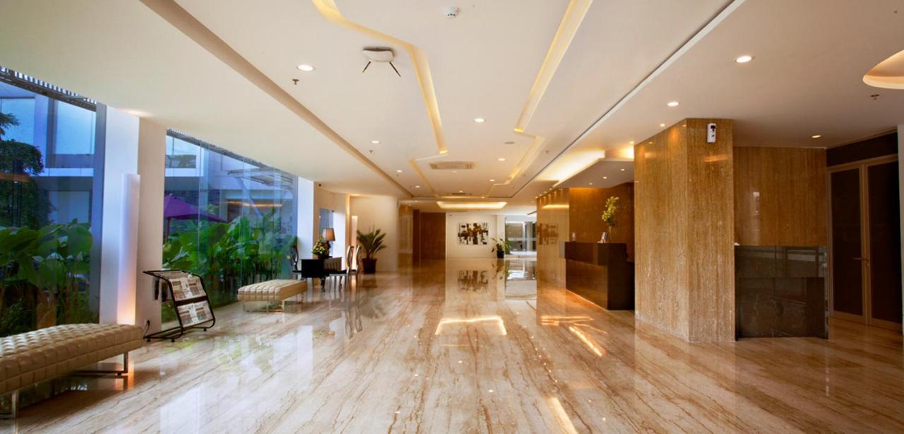 Yasmin Hotel Karawaci Tangerang Exterior foto